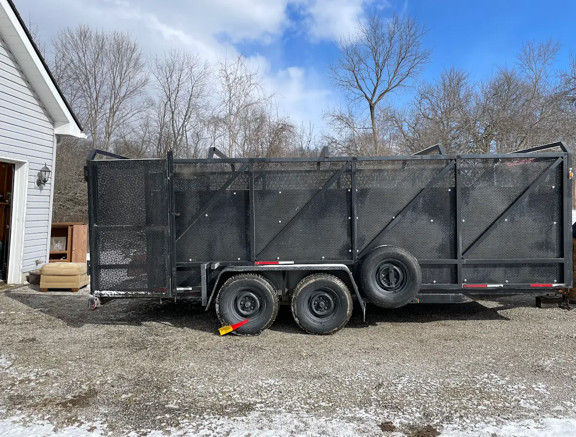 4 Yard Dumpster Rental in Thornapple, MI